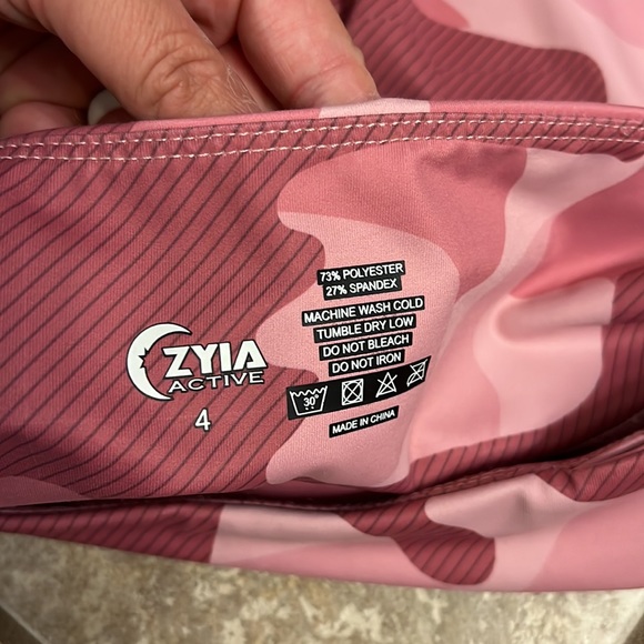 Pink camo zyia workout leggings - Picture 2 of 4